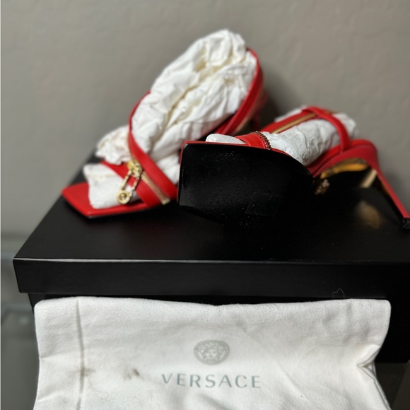 Red Versace azalea-oro - Picture 7 of 11